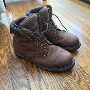 Durable Men's Brown Leather Boots